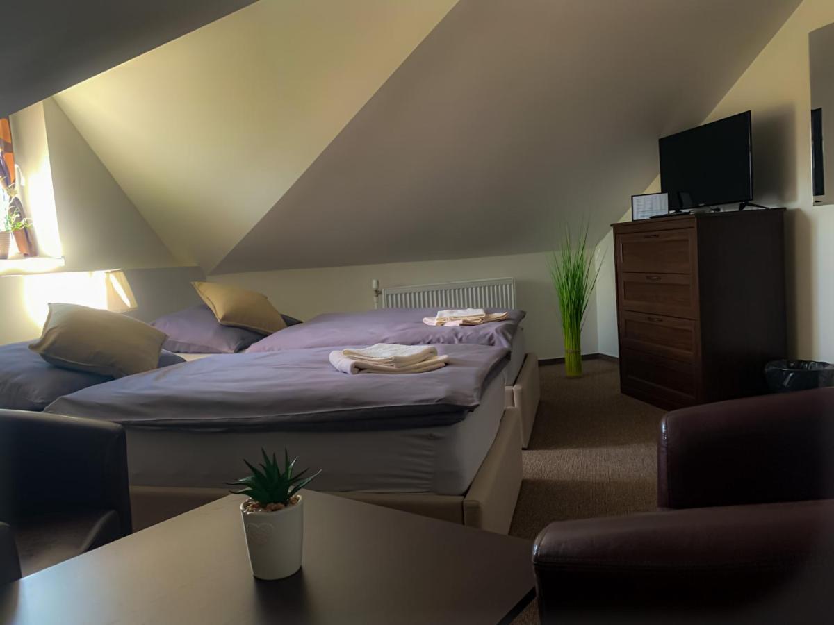 JP-KU ubytování Kadaň Exteriér fotografie